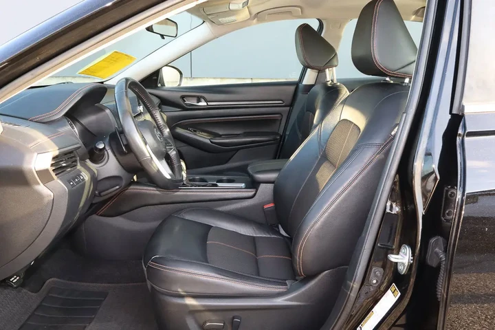 $18688 : 2022 Altima 2.5 SR image 7