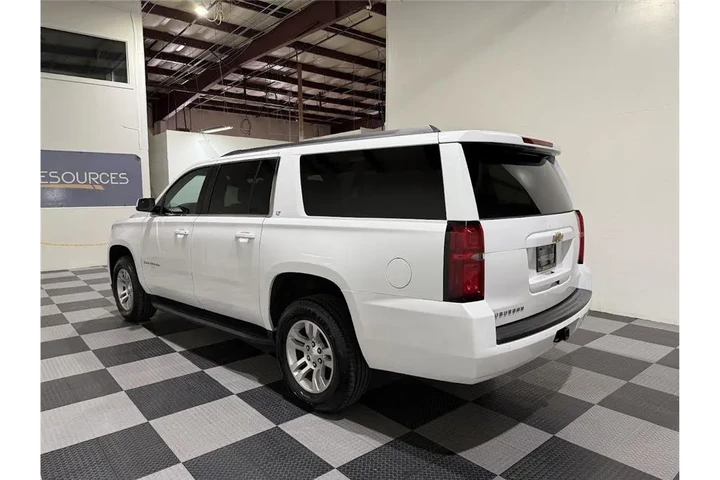 $22049 : Suburban 2018 image 6
