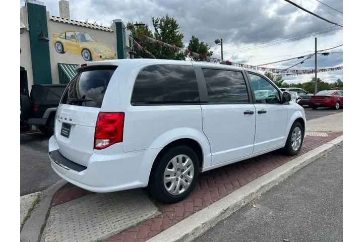 $12995 : 2019 Grand Caravan SE image 4