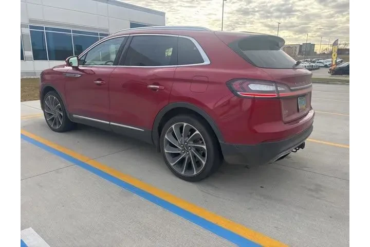 $30900 : Lincoln Nautilus 2020 AWD Re image 4