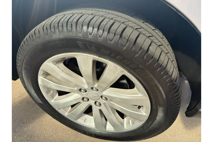 $7995 : 2012 Forester image 9