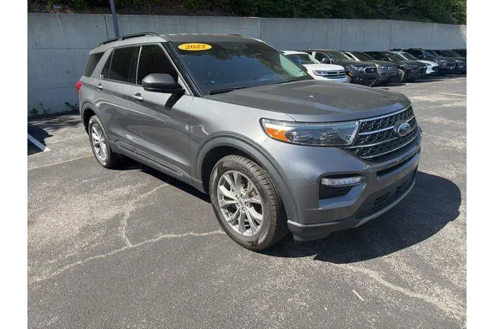 $25899 : Ford Explorer 2022 AWD XLT 4 image 1