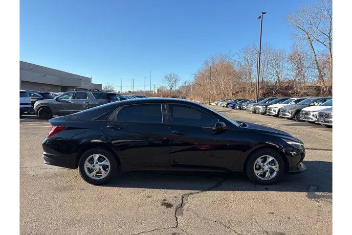 $18000 : Hyundai ELANTRA 2023 SE 4dr image 7