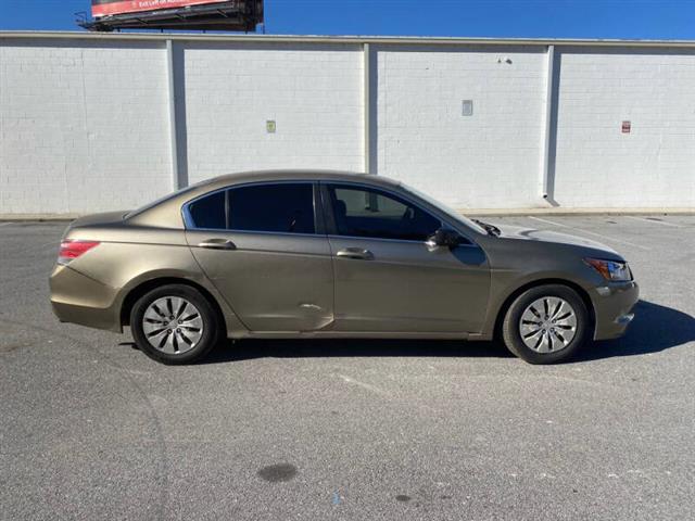 $10000 : 2010 Accord LX image 6