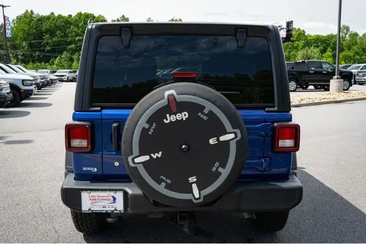 $26987 : Jeep Wrangler Unlimited 2019 image 8