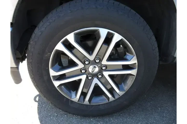 $38741 : Ford F-150 2023 4x4 XL 4dr S image 5