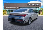$20740 : Hyundai ELANTRA 2024 SEL 4dr thumbnail