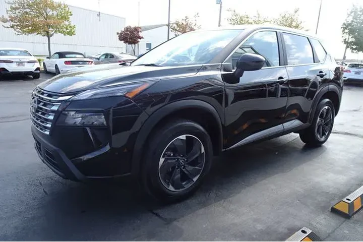$24999 : 2024 Rogue image 4