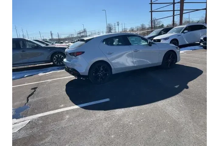 $25980 : Mazda Mazda3 Hatchback 2025 image 6