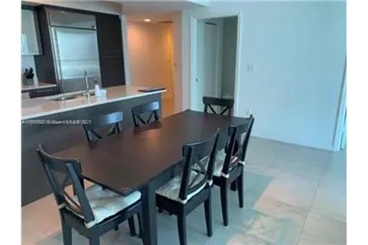 $3900 : Rental property with 2 bedro image 3