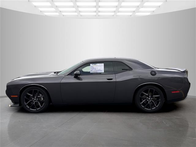 $26997 : Pre-Owned 2021 Challenger GT image 8