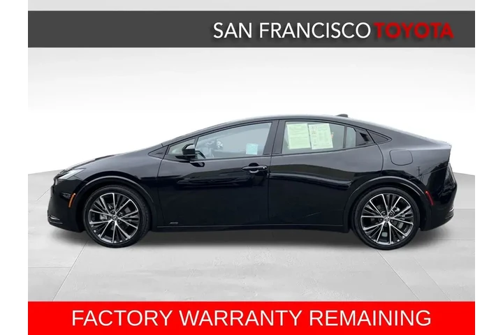 $33888 : 2024 Prius Limited image 2