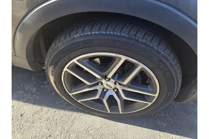 $16950 : Ford Explorer 2017 AWD Sport image 2