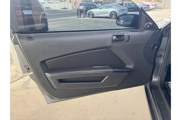 2014 Mustang GT Coupe image 10