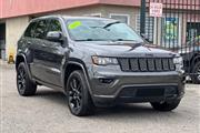 $17999 : 2017 Grand Cherokee thumbnail