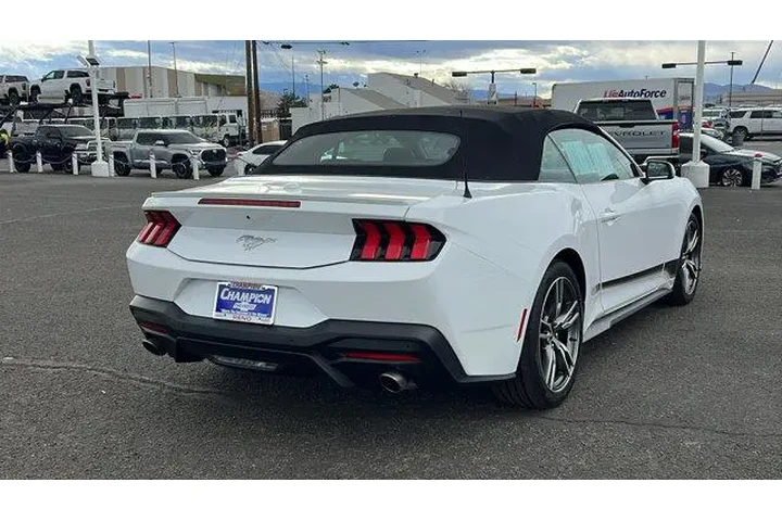 $36484 : Ford Mustang 2024 EcoBoost 2 image 5