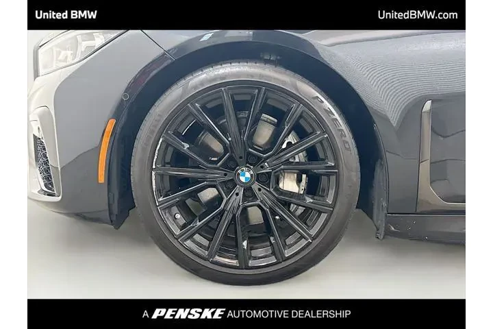 $37995 : BMW 7 Series 2022 740i 4dr S image 2