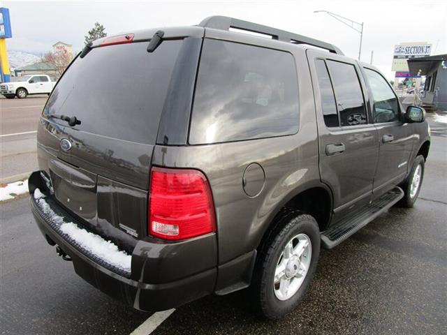 $5499 : 2005 Explorer XLT SUV image 7