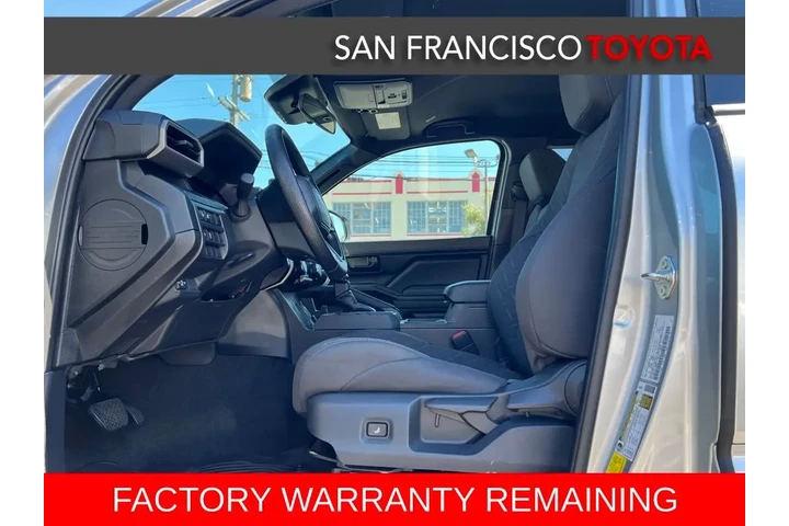 $32588 : 2025 Tacoma SR image 10