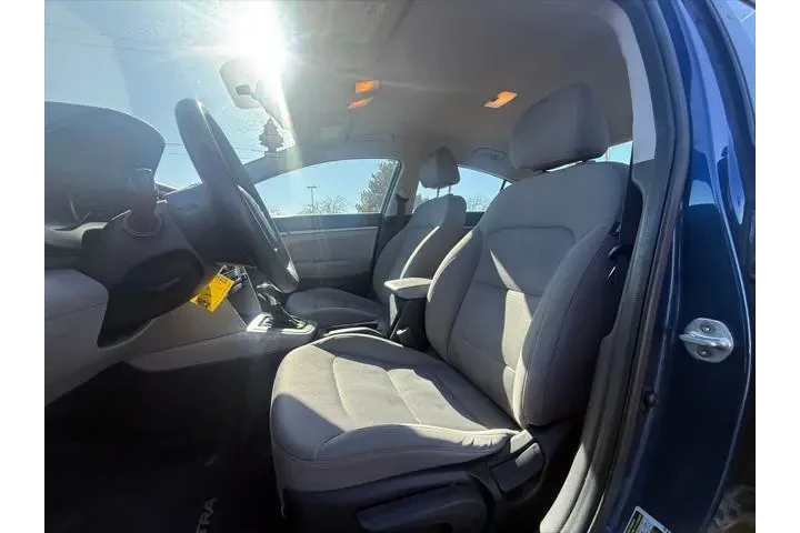 $8999 : Hyundai ELANTRA 2018 SE 4dr image 9