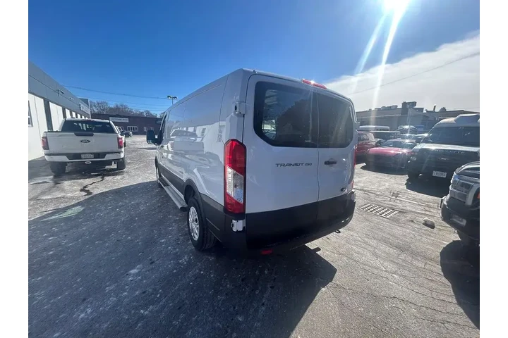 $31999 : Ford Transit 2024 250 3dr LW image 5