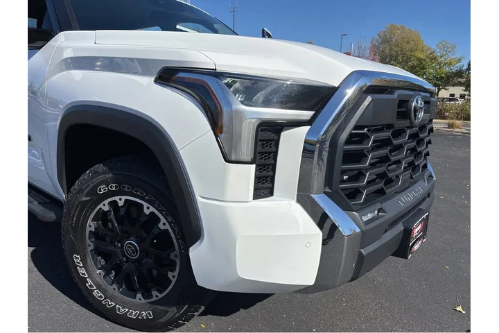 $35994 : 2022 Tundra SR5 image 7