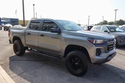$30988 : 2023 Colorado 2WD Crew Cab LT thumbnail