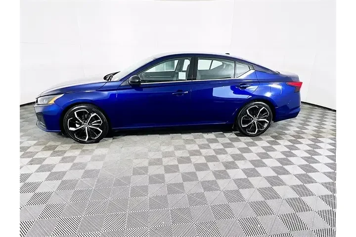 $20500 : Nissan Altima 2024 2.5 SR 4d image 4