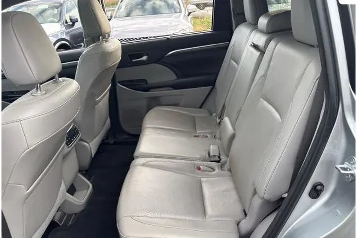 $26800 : Toyota Highlander 2018 Limit image 7