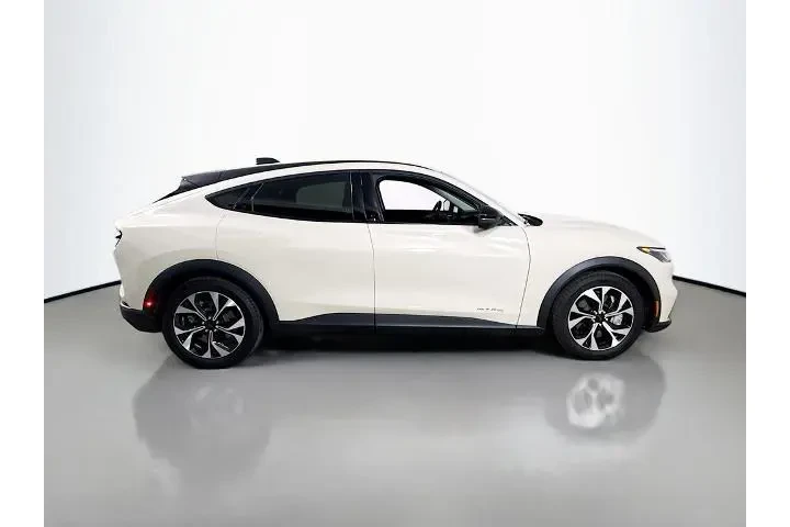 $30950 : Ford Mustang Mach-E 2025 AWD image 8