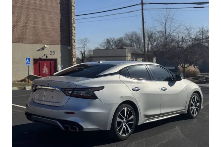 $12999 : 2021 Maxima 3.5 SV image 6