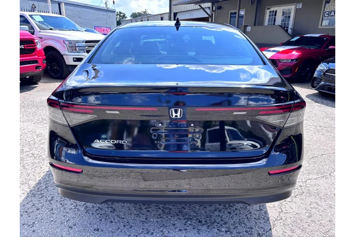 2023 Accord EX image 4