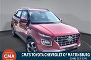 PRE-OWNED 2022 HYUNDAI VENUE en Madison WV