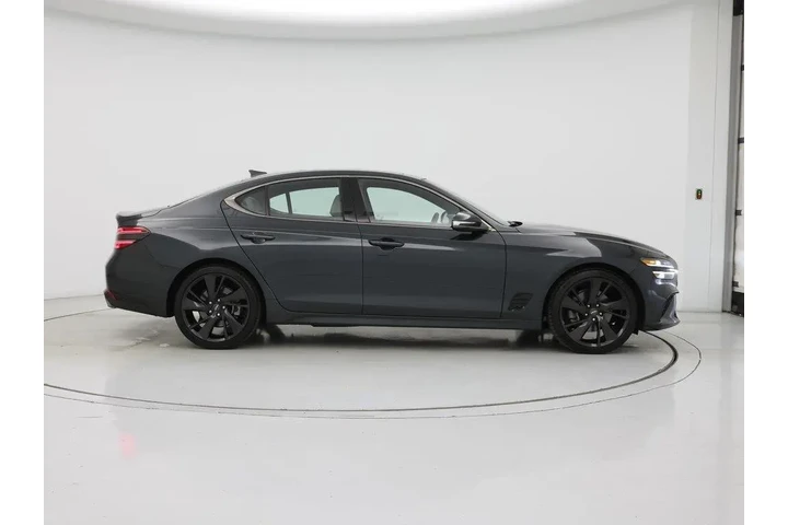 $32998 : Genesis G70 2023 AWD 2.0T 4d image 7