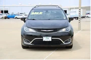 $16545 : Chrysler Pacifica 2019 Touri thumbnail