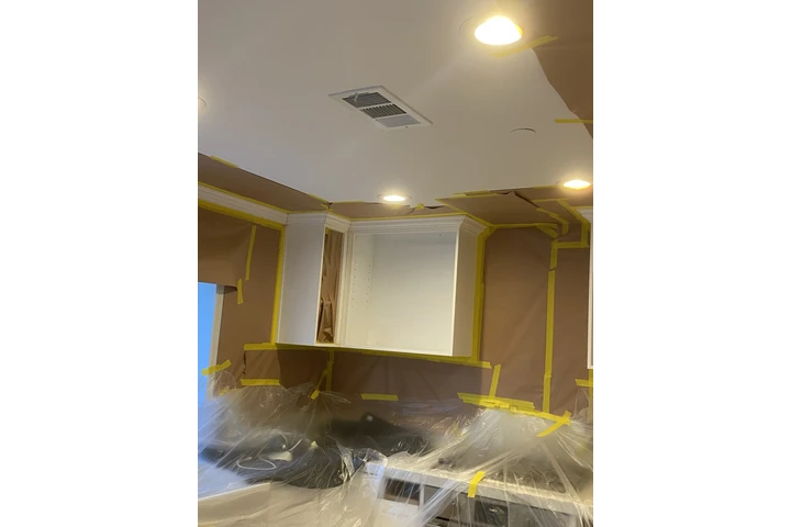 Carpintero y pintor independie image 10