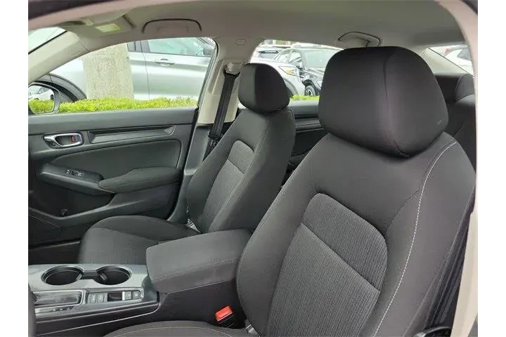 $18990 : Honda Civic 2022 LX 4dr Seda image 7