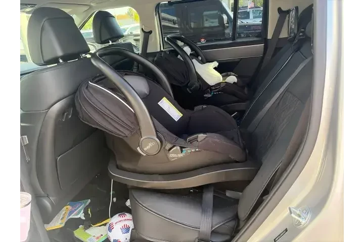 $30990 : Hyundai SANTA FE 2024 SEL 4d image 4