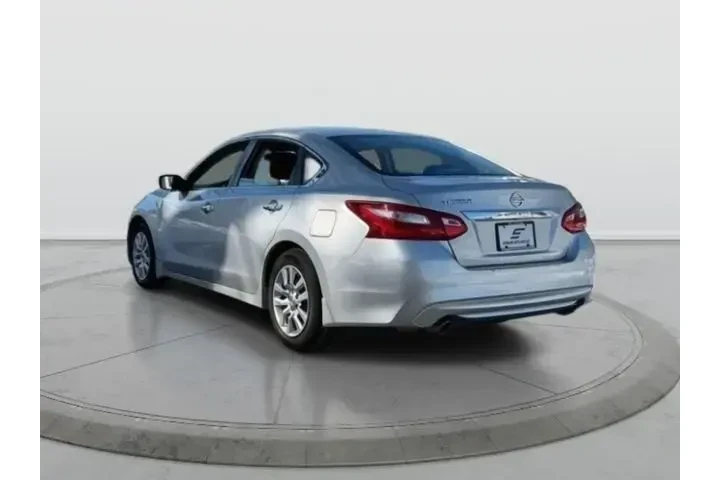 $14995 : Nissan Altima 2016 2.5 S 4dr image 4