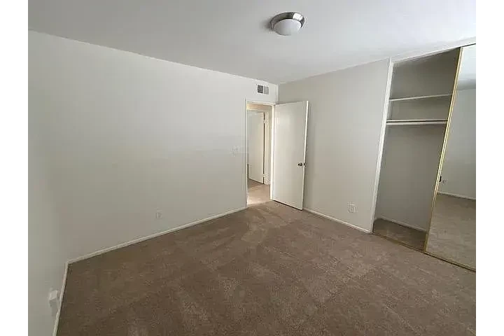 $2200 : 🏡Undine Rd,Santa Clarita,CA📍 image 4