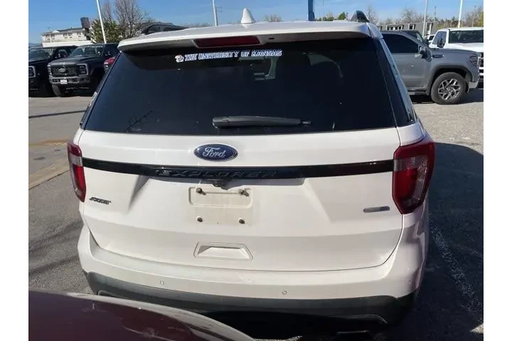 $13039 : Ford Explorer 2017 AWD Sport image 7