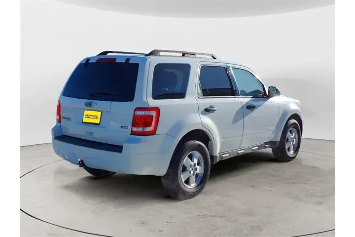 $9561 : Ford Escape 2012 AWD XLT 4dr image 5