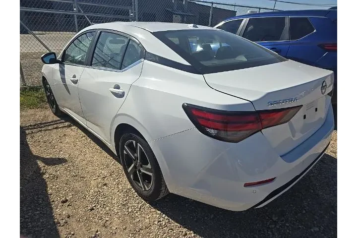 $16432 : Nissan Sentra 2024 SV 4dr Se image 2