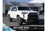 Toyota 4Runner 2019 4x4 SR5 en Riverside