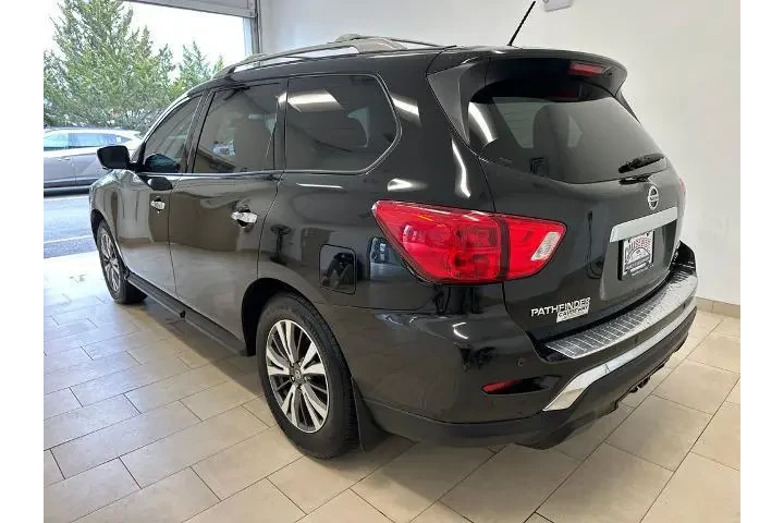 $13989 : Nissan Pathfinder 2017 4x4 S image 5