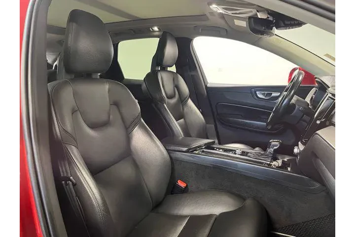 $19923 : Volvo XC60 2018 AWD T5 Inscr image 10