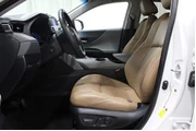 $29998 : Toyota Venza 2023 AWD LE 4dr thumbnail