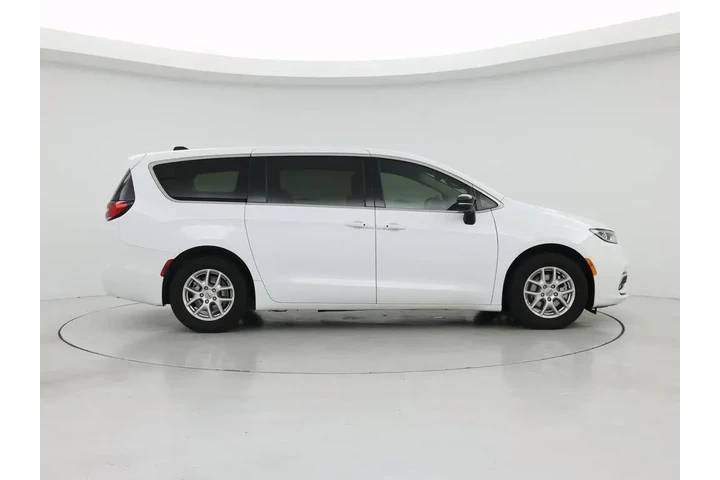 $25998 : Chrysler Pacifica 2024 Touri image 7