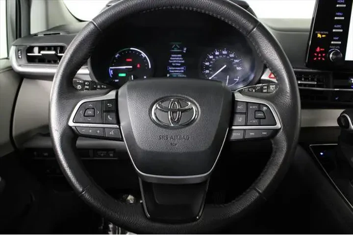 $36785 : Toyota Sienna 2024 XLE 8-Pas image 10