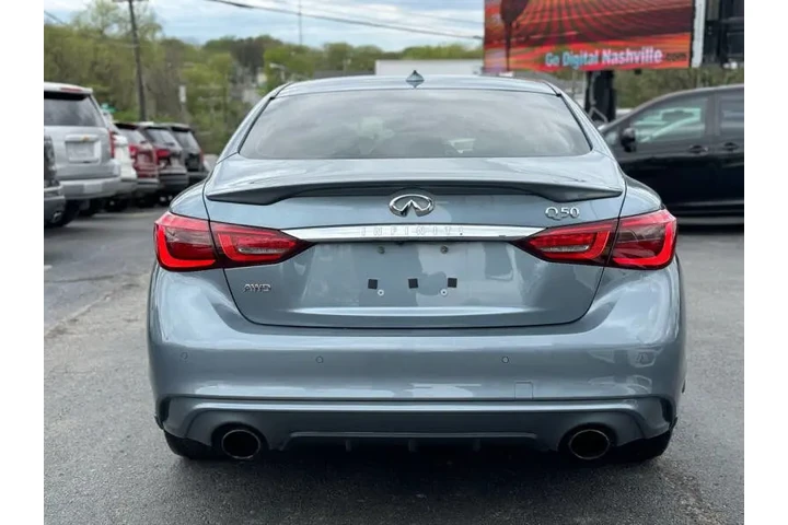 2019 Q50 3.0T Luxe image 8